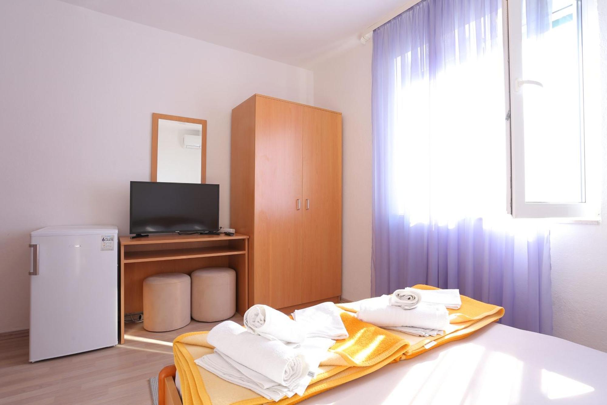 Double Room Tucepi 5263D מראה חיצוני תמונה